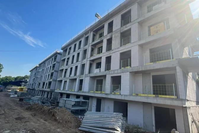 Kocaeli Başiskele’deki NOVO Park 4 projesinin inşaat sahası ve yapım aşamasındaki blokları.