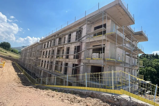 Kocaeli Başiskele’deki NOVO Park 4 projesinin inşaat sahası ve yapım aşamasındaki blokları.
